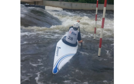 Ce week end, 5 Slalomeurs étaient à Cesson Sévigné pour une manche du championnat de France Nationale 3
